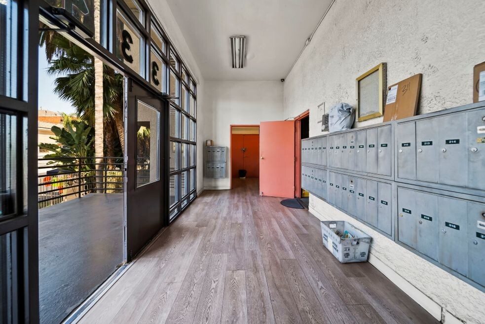 실속파를 위한 최고의 선택! 한인타운 인근 스튜디오 썸네일 8