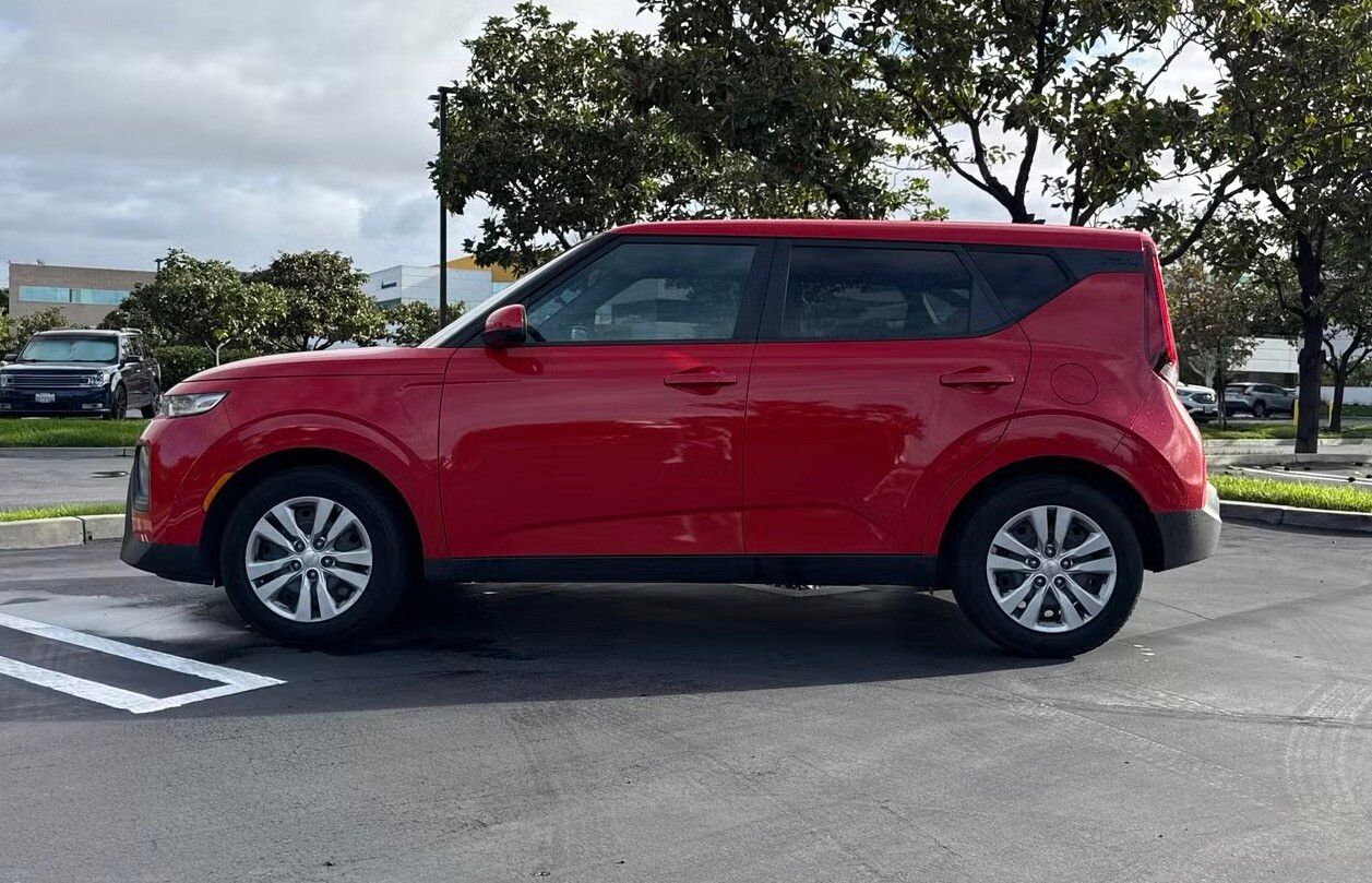 2022 Kia Soul LX 이미지 1