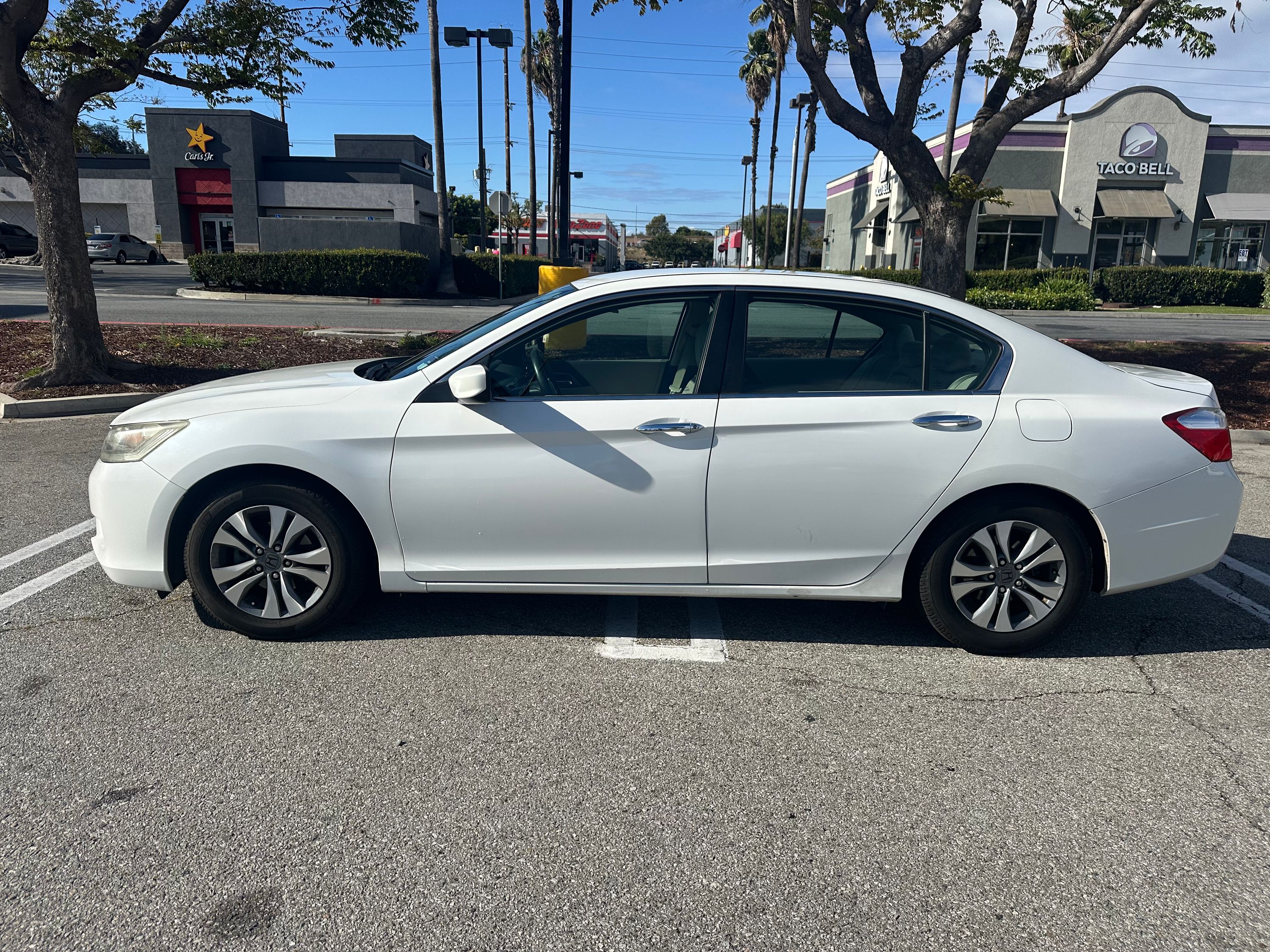 클린타이틀, 최상 컨디션 | 2013 Honda Accord LX 썸네일 2