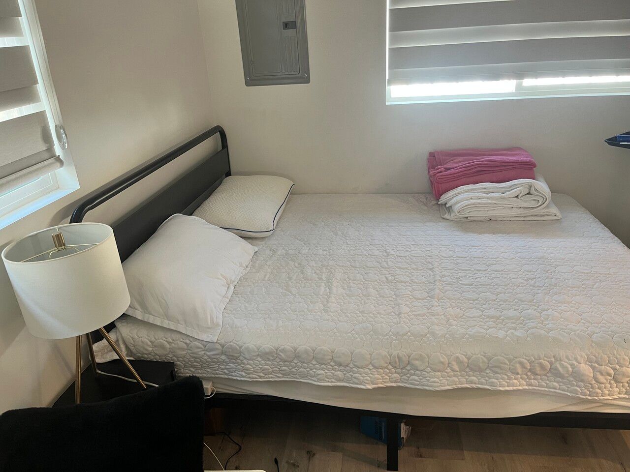 queen size 침대 매트리스 이미지 1
