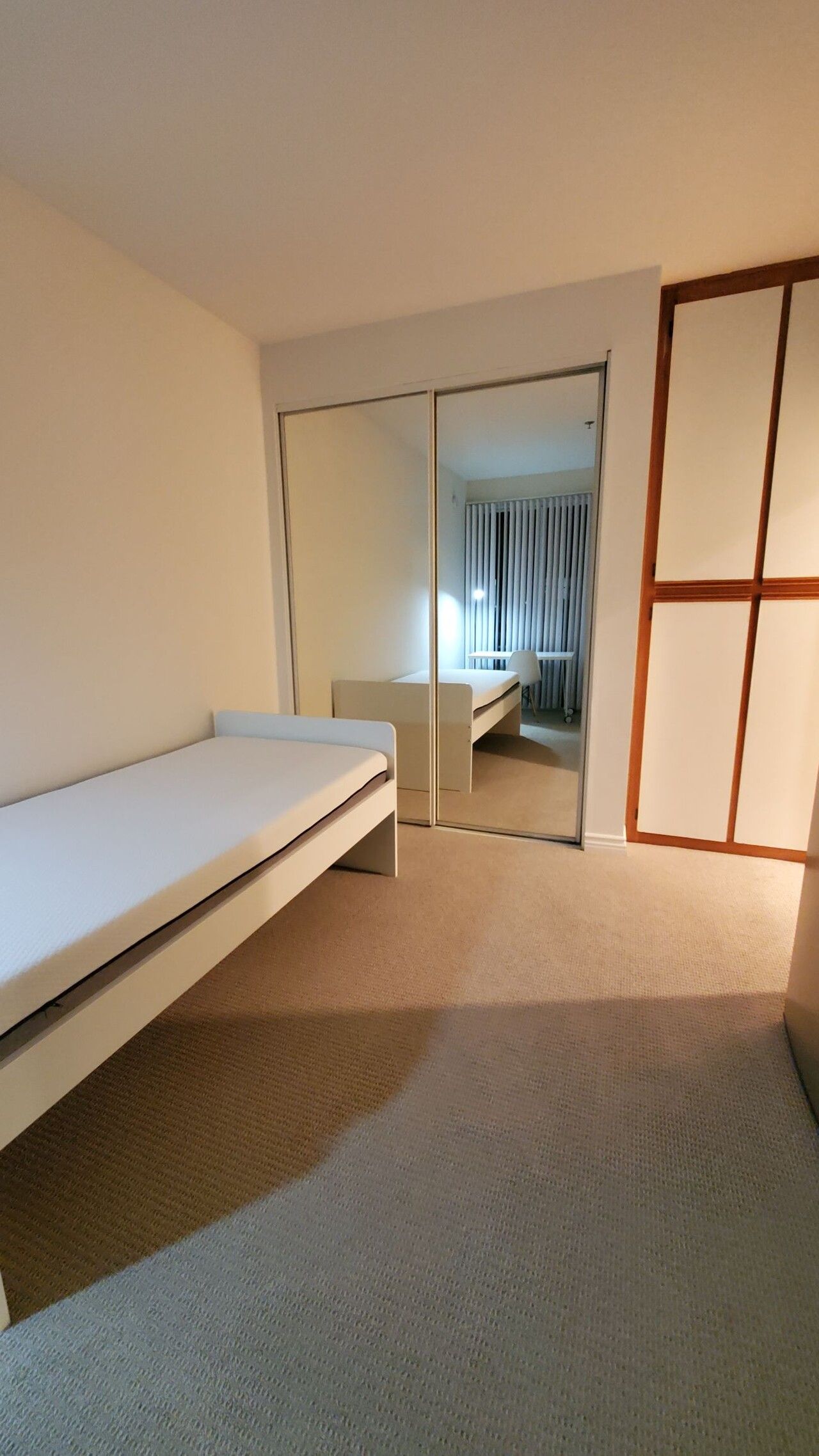 이케아 트윈 침대 + 매트리스 세트 (IKEA Twin Bed set) 이미지 1