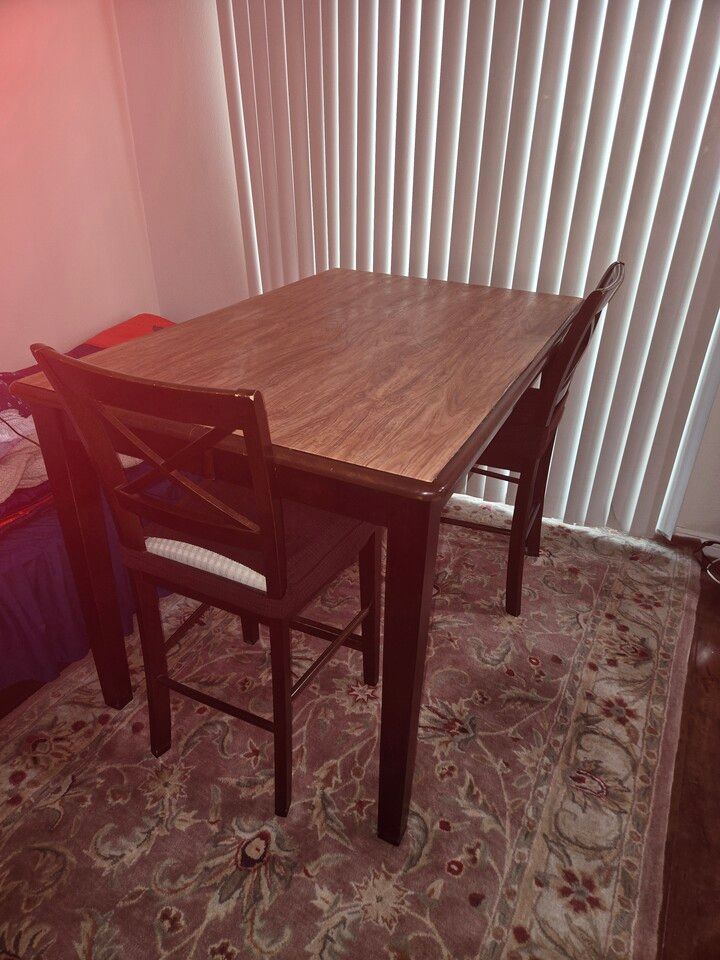 식탁 의자 3개 있음 썸네일 2