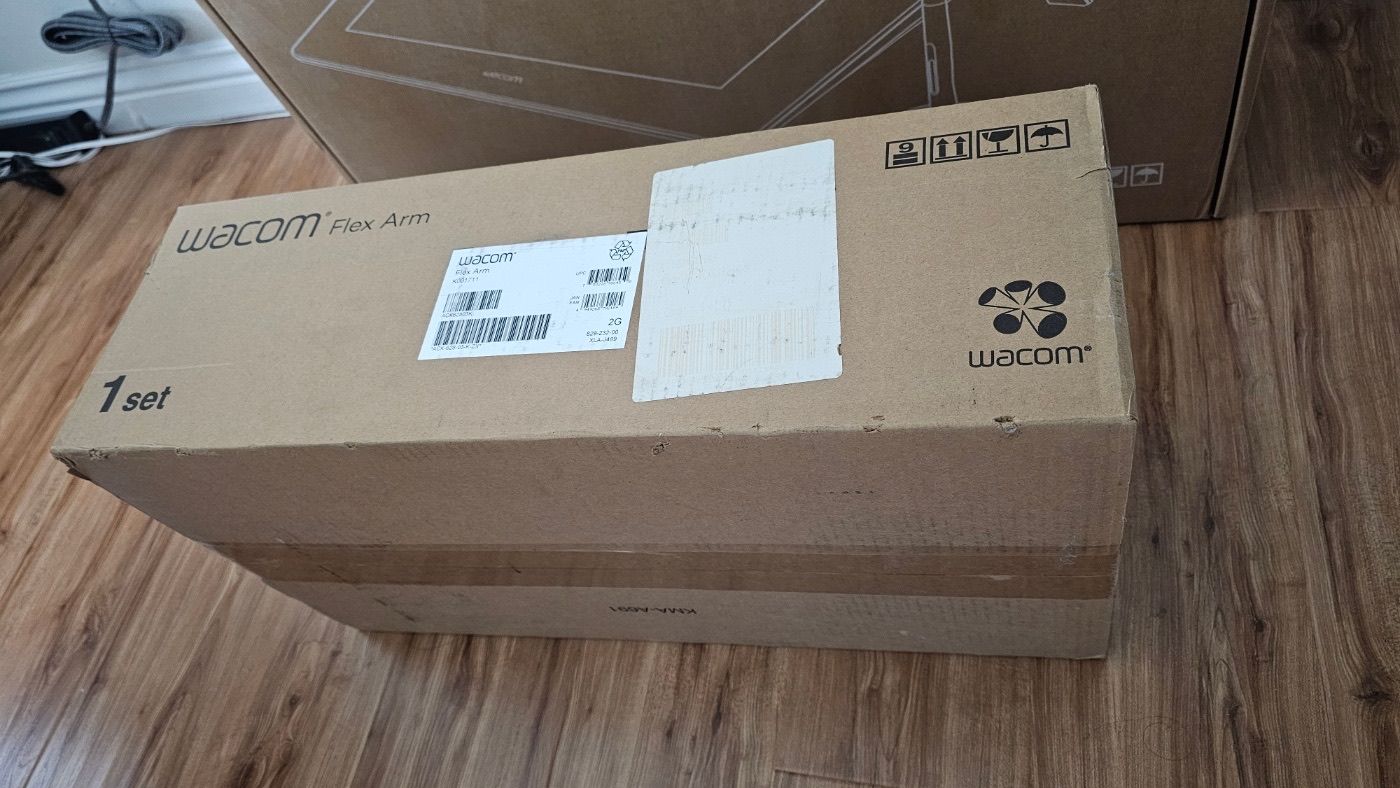 Wacom Cintiq Pro 24 (non touch) + Wacom flex arm 팝니다.