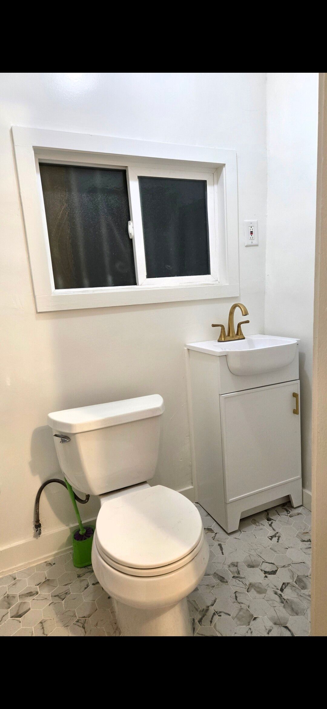Small new one Bedroom 썸네일 4