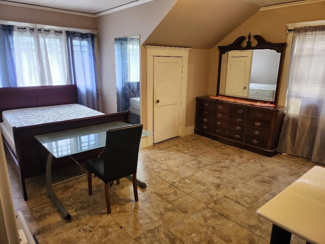 LA한인타운 인근 넓은 독방 렌트