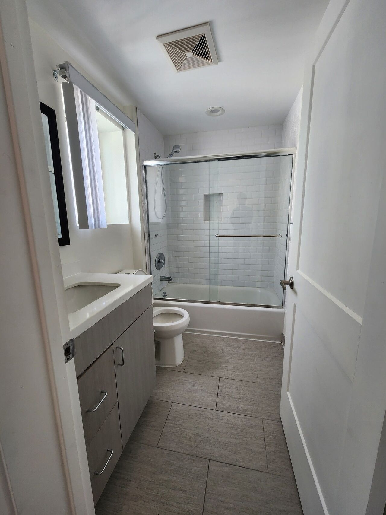 exclusive ready to move in 2.5&2.5 bed and bath apartment unit 썸네일 4