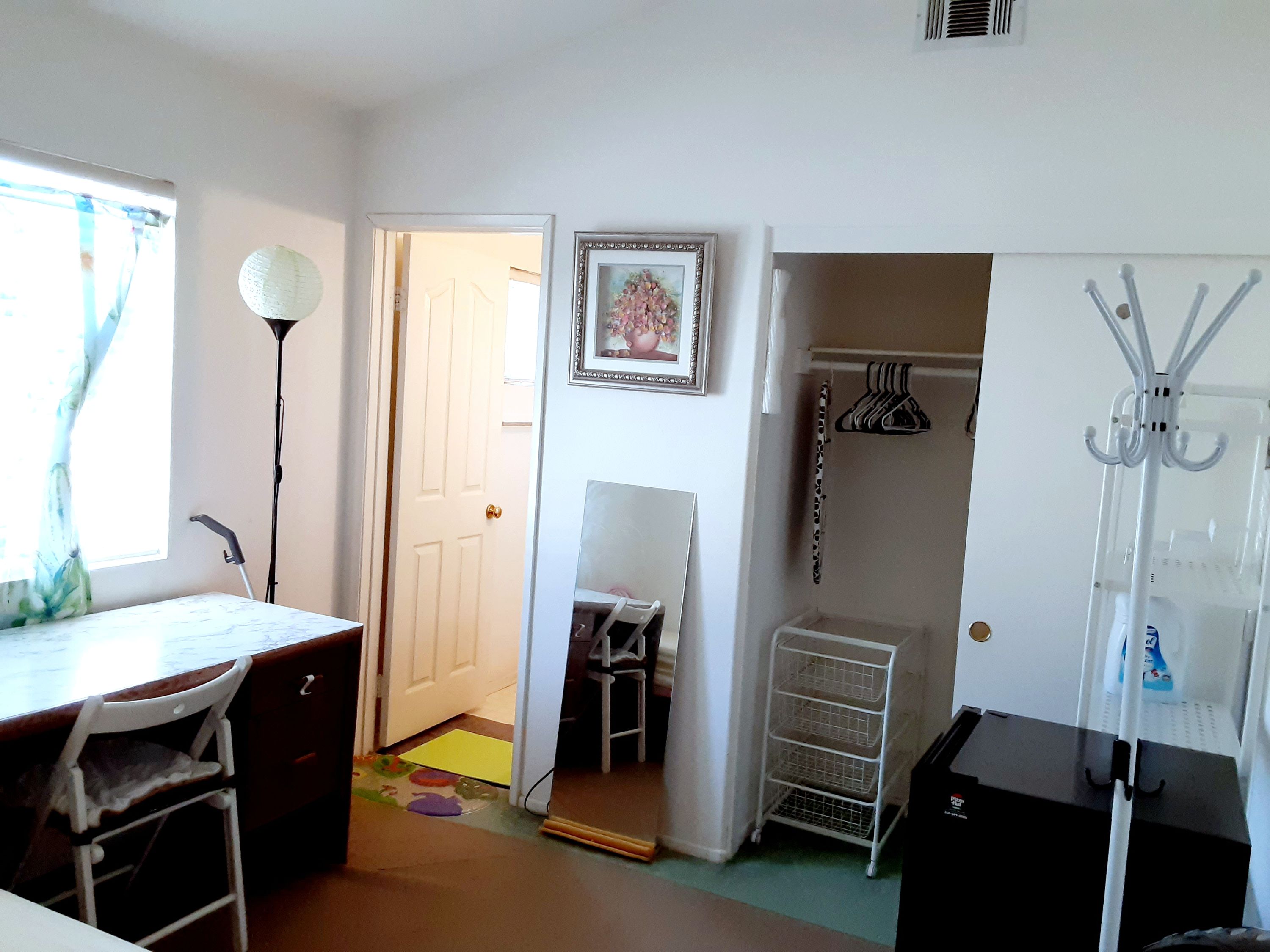 가디나(Gardena)토랜스(Torrance)칼슨(Carson)토렌스-욕실 딸린 방 썸네일 2