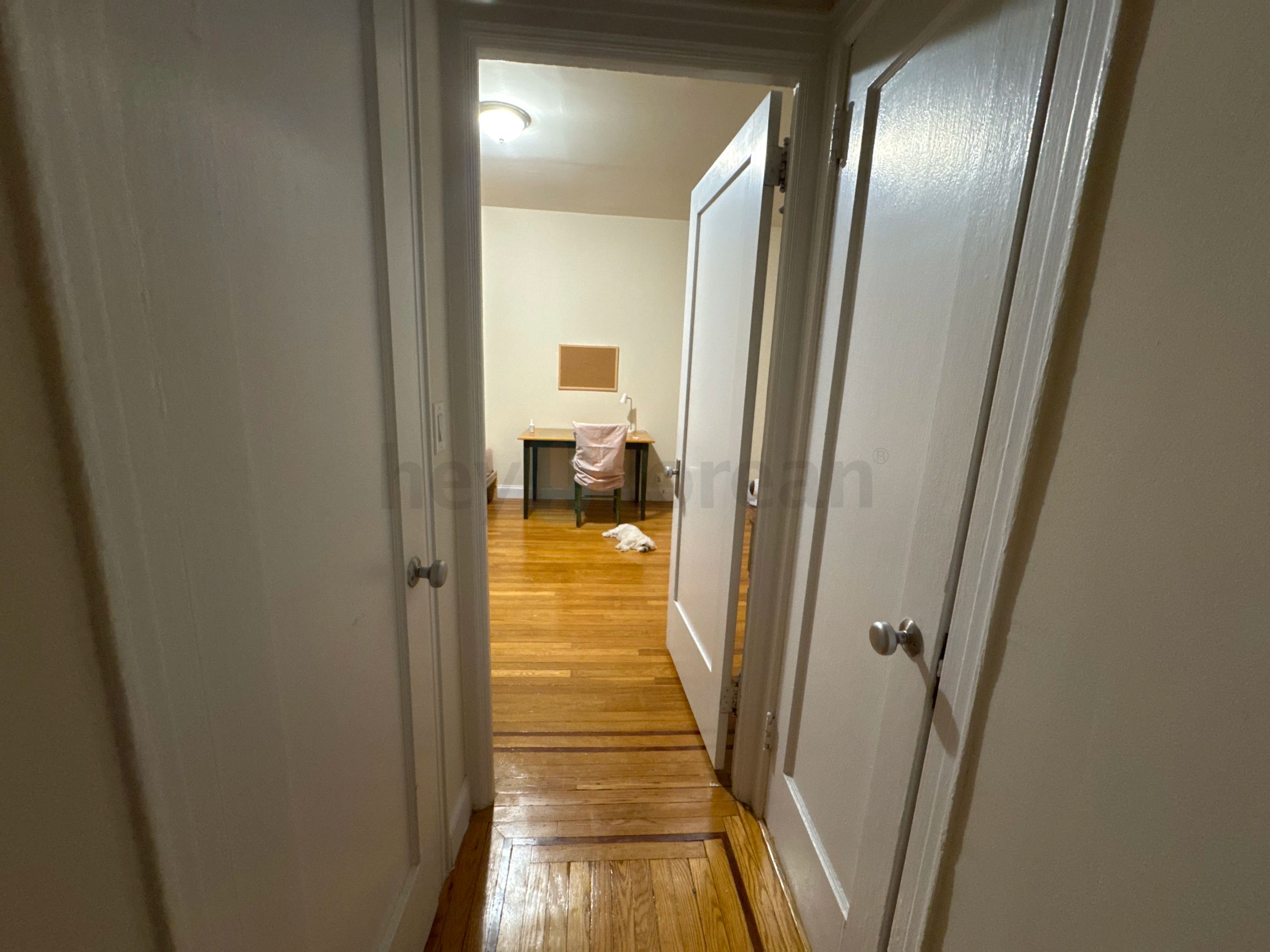 급구!!!165가 브로드웨이역 앞 여성 룸메구해요 썸네일 5