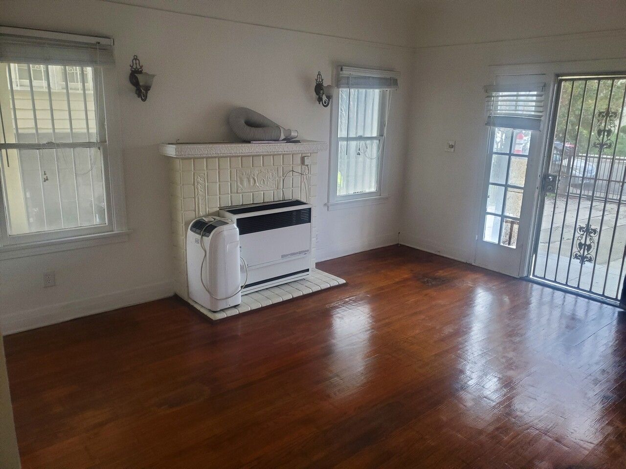 3 Unit 중 아랫층 렌트 합니다 썸네일 6