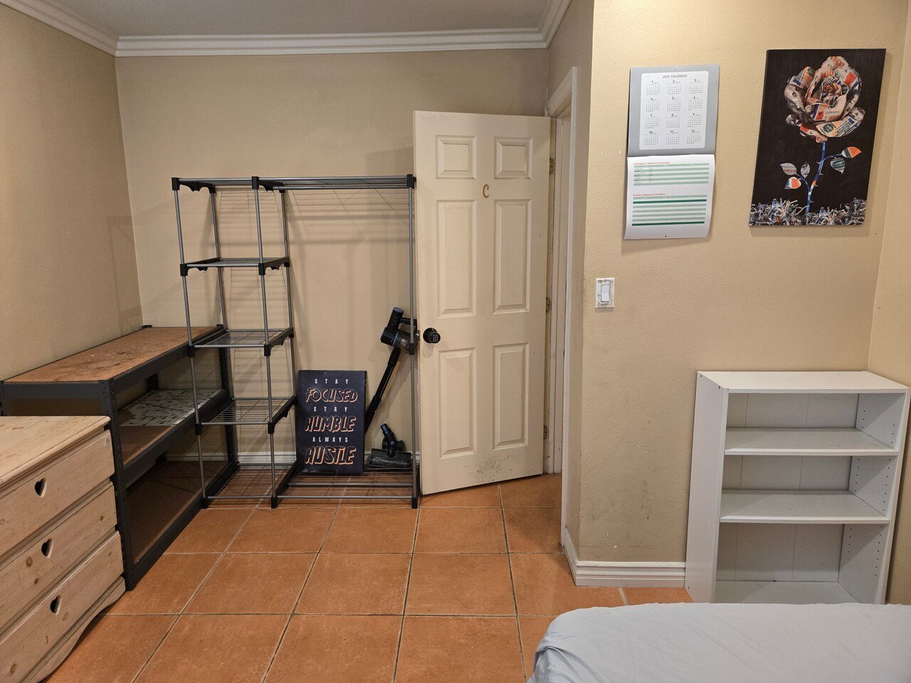 플러튼 방 $750 + Utility에 렌트합니다.