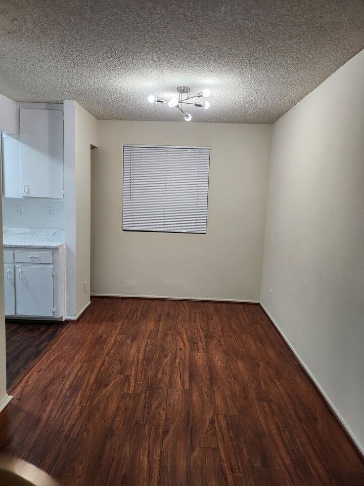 2 Bed, 1 bath, 1 parking 썸네일 2