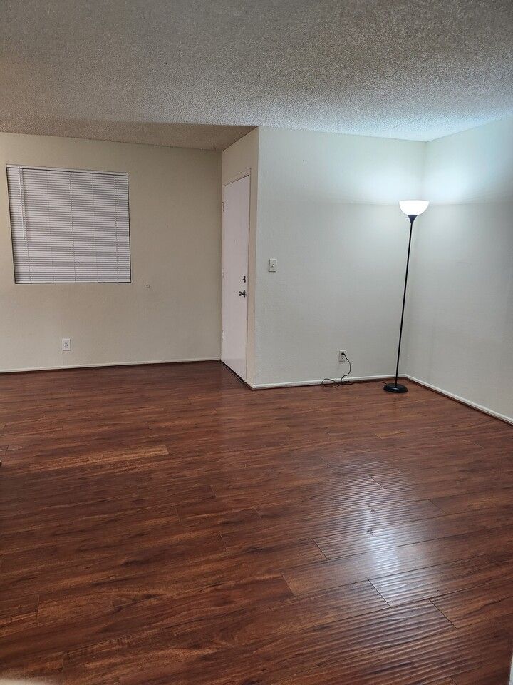 2 Bed, 1 bath, 1 parking 썸네일 7