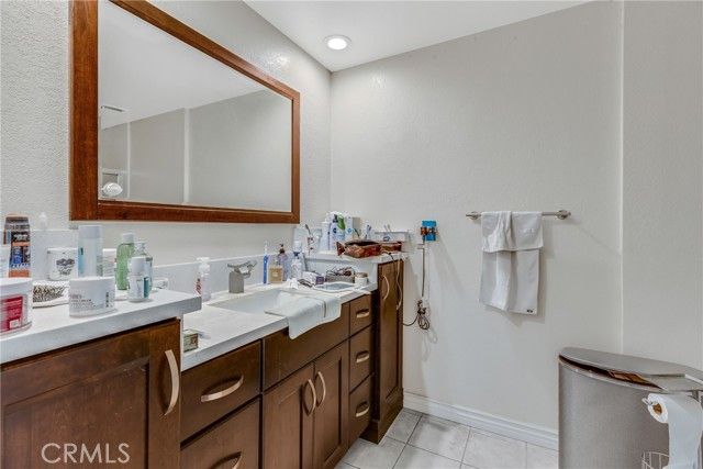 2 Bedrooms for Rent in Hacienda Heights (91745) – Private Gated Community 썸네일 3