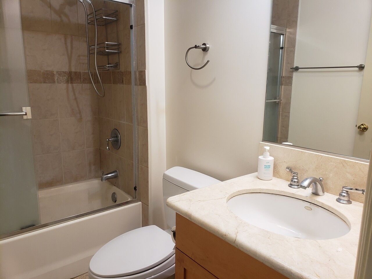 CONDO PANTHOUSE 에 딸린 one BED $950 썸네일 3