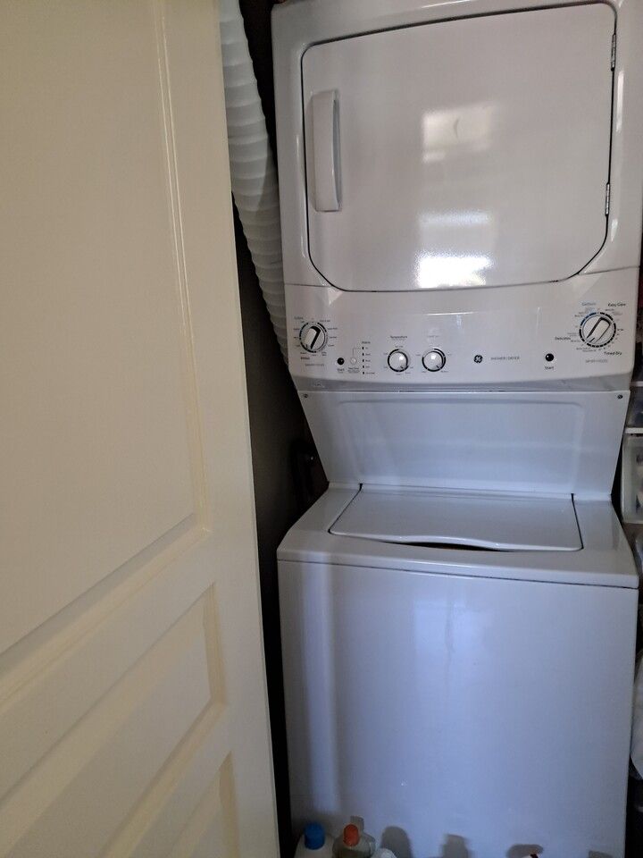 CONDO PANTHOUSE 에 딸린 one BED $950 썸네일 4